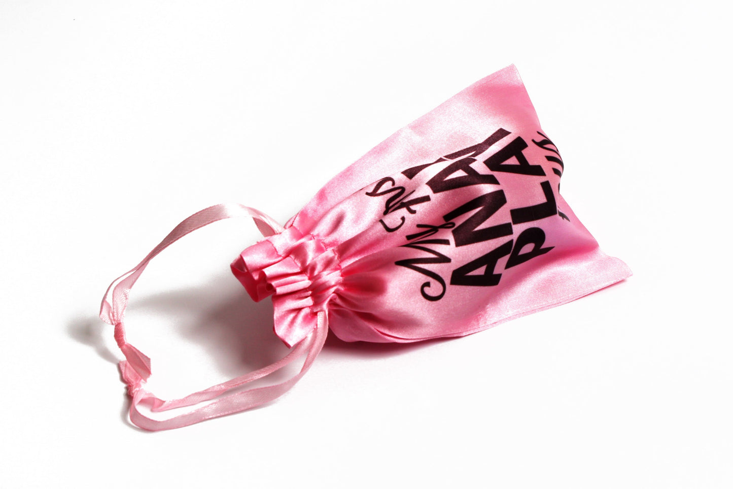 Anal plug storage bag containing 3 silicone anal plugs