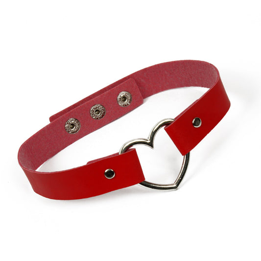 Plain collar with heart detail - red